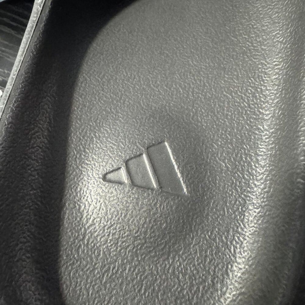 Adidas Yeezy Slide Onyx  Brand New (No Box) - Picture 2 of 4